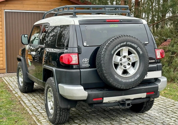 Toyota FJ cena 83000 przebieg: 223000, rok produkcji 2008 z Brok małe 781